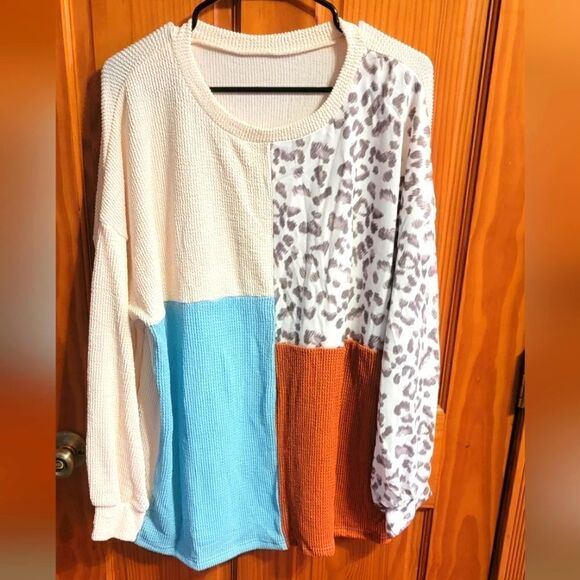 Tops - Women's Mixed Media Long Sleeve Top. BRAND NEW. Size 1xl